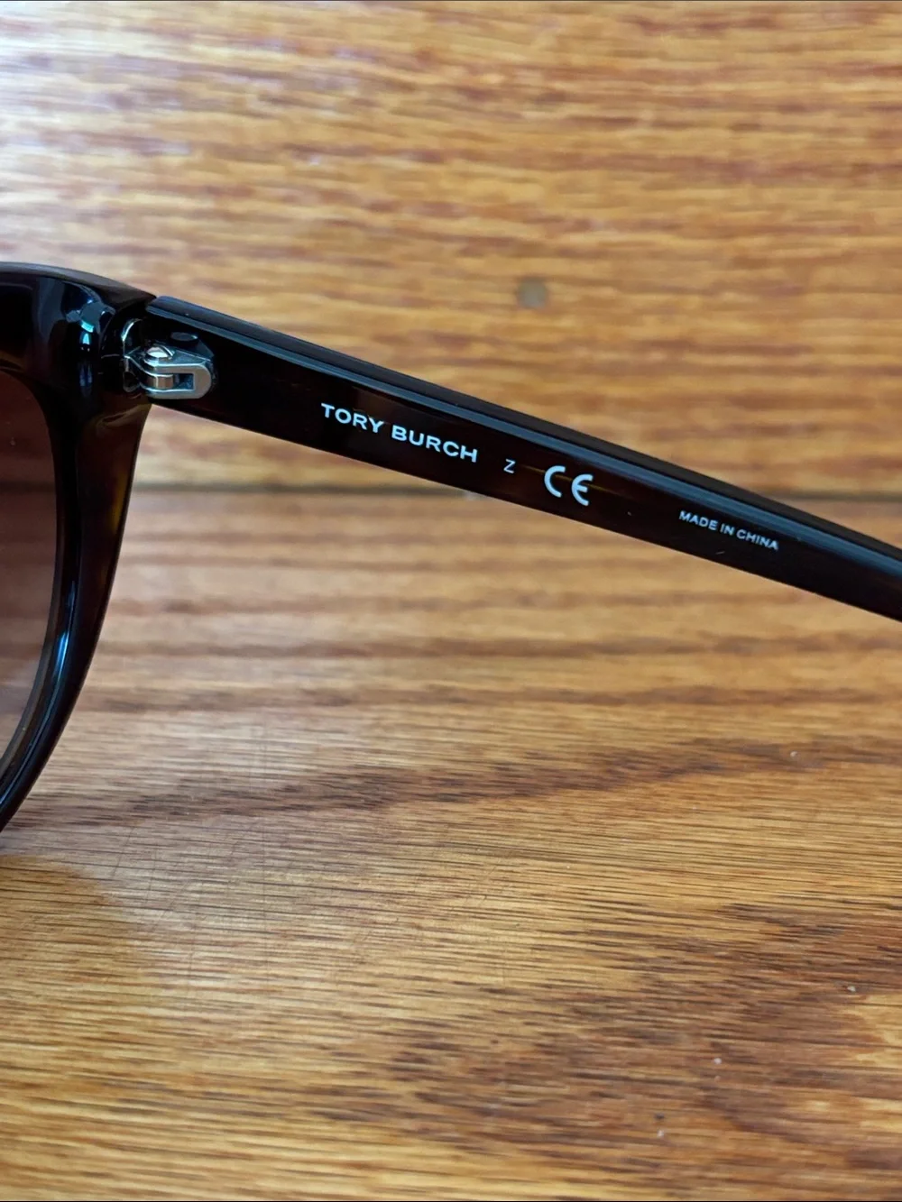 Tory Burch Black Cat-Eye Sunglasses with Brown Gradient Lenses
